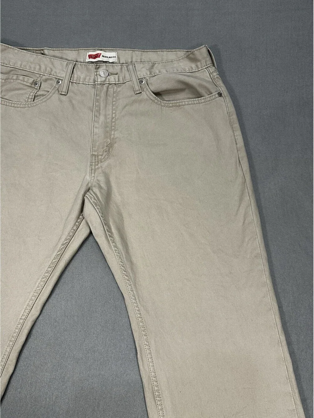 Levis tagged 38x29